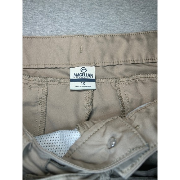 Magellan Outdoors Womens 1X Khaki Outdoor Shorts Drawstring Waist Hiking Casual - Picture 4 of 10